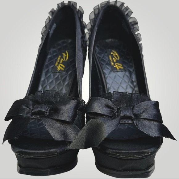 PinUp Couture Black Retro Heels - Picture 5 of 15